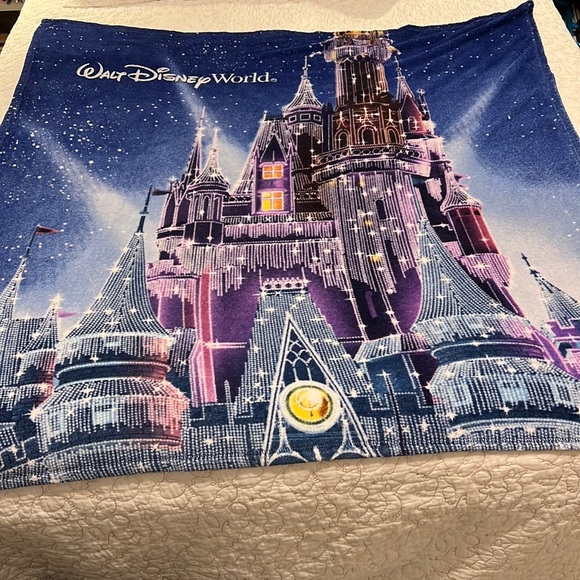 Disney Bedding Disney World Blanket Roughly 58 In X 54 In Poshmark